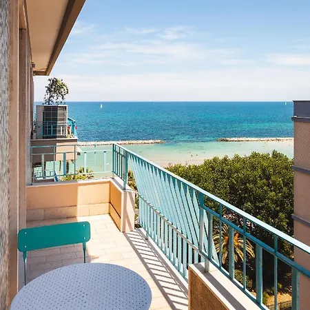 Interno 19 - Vista Mare