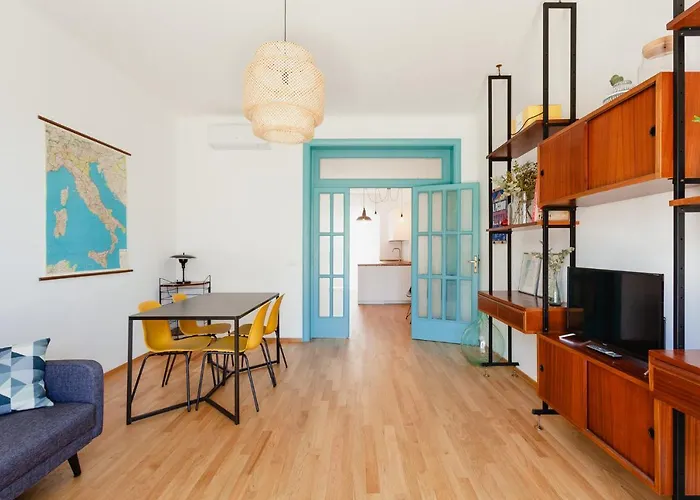 Interno 19 - Vista Mare דירה